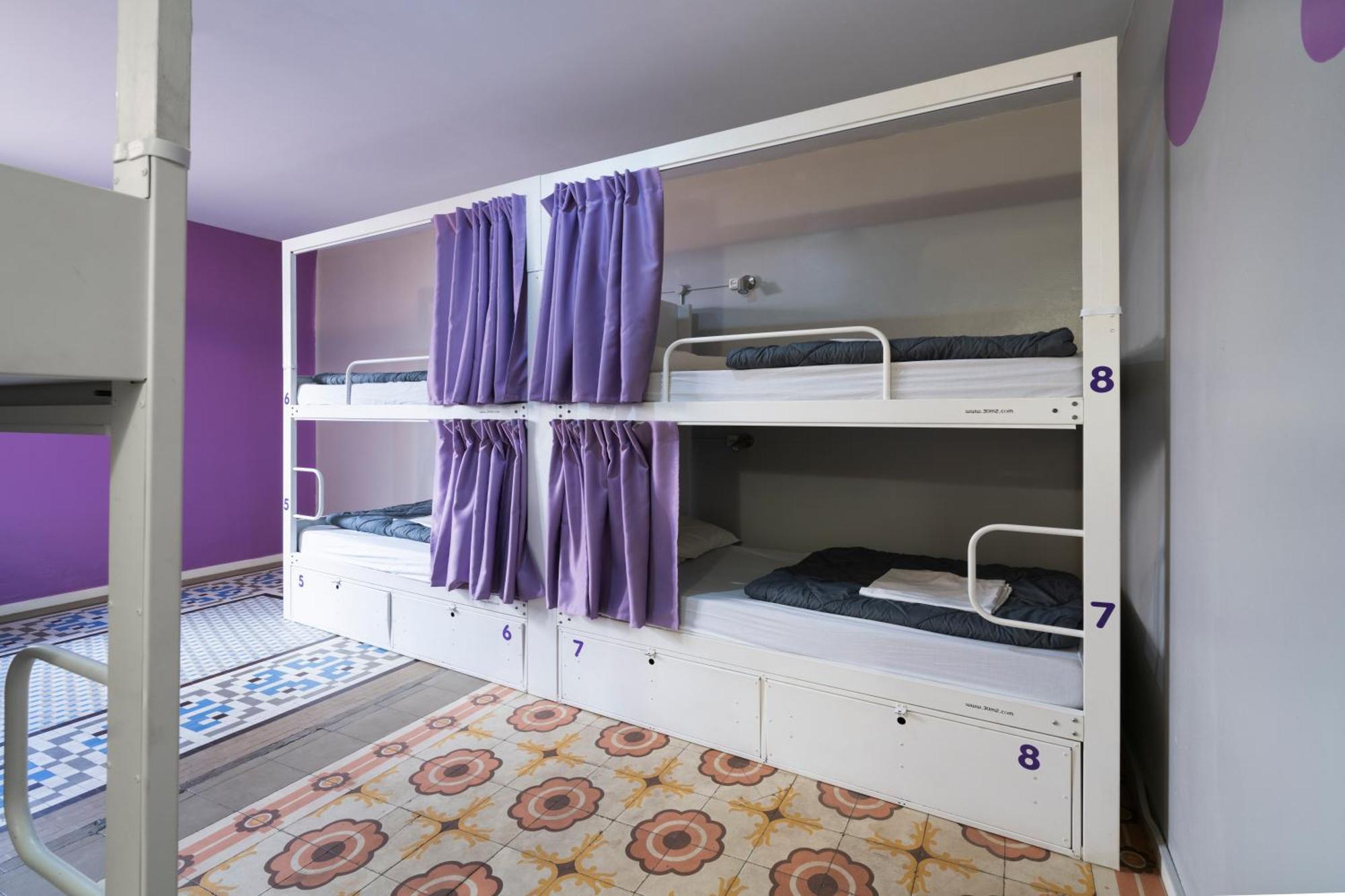 1 Bed an 8-Bed Mixed Dorm